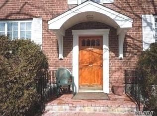 52 Nathan Hale Dr, Huntington, NY 11743