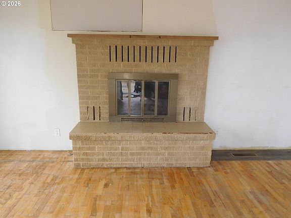 4th image of 1414 SW 24th St