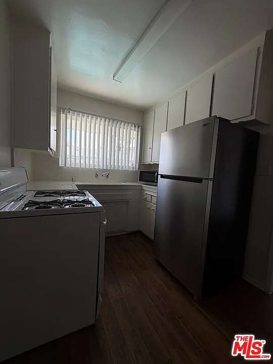 1 bed, 1.0 bath, 825 sqft, $1,850 — Photo 3