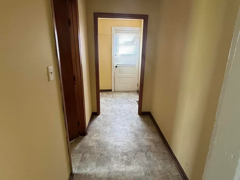 751 Van Buren Rd — Photo 5