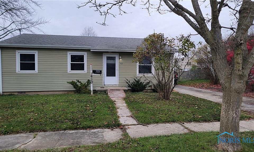 1st image of 920 N Summit St