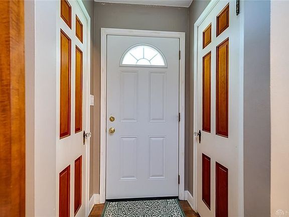5th image of 309 S Adams St