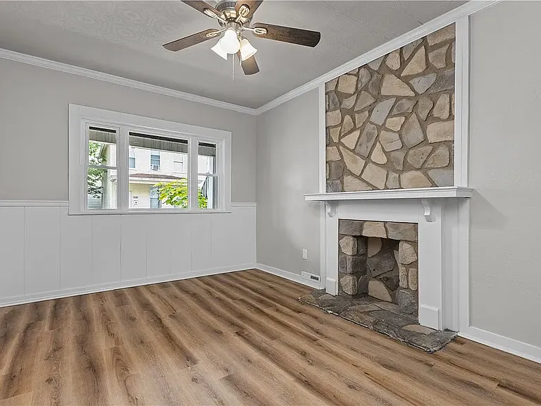 1238 Church Ave — Photo 3