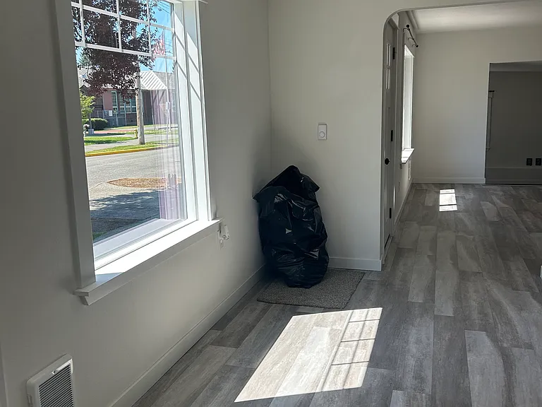 431 4th Ave NE — Photo 7