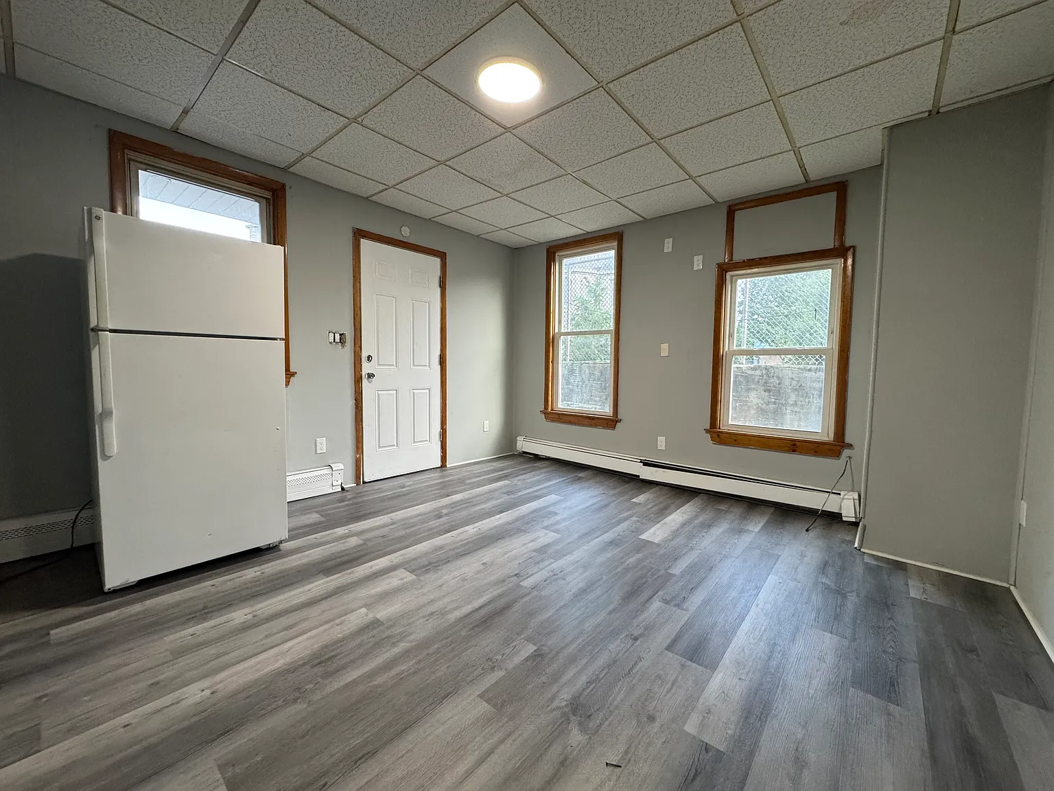 1 bed, 830 sqft, $1,145 — Photo 2