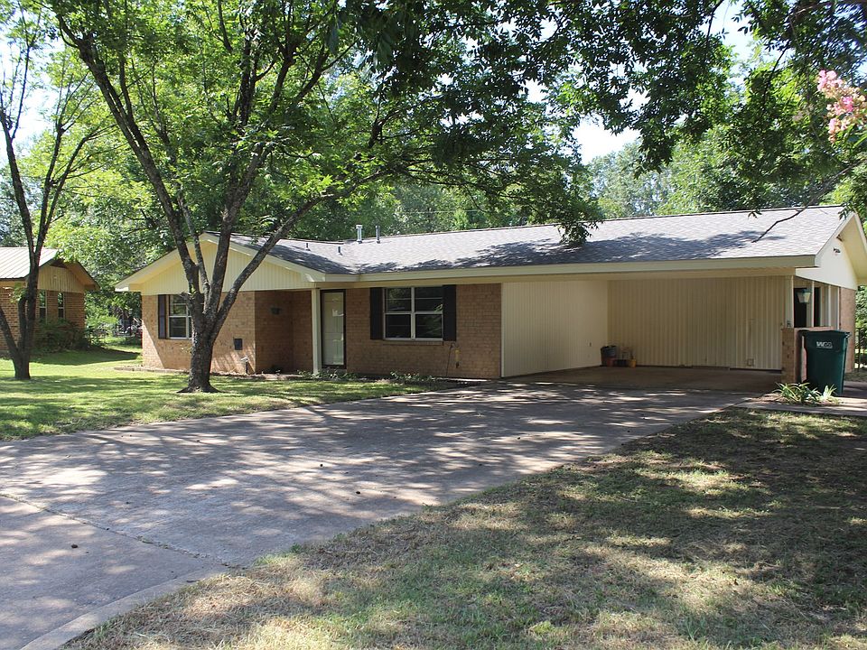 1st image of 204 Sharlotte Dr