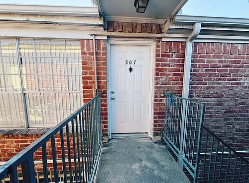 9201 Clarewood Dr #307 Photo 1