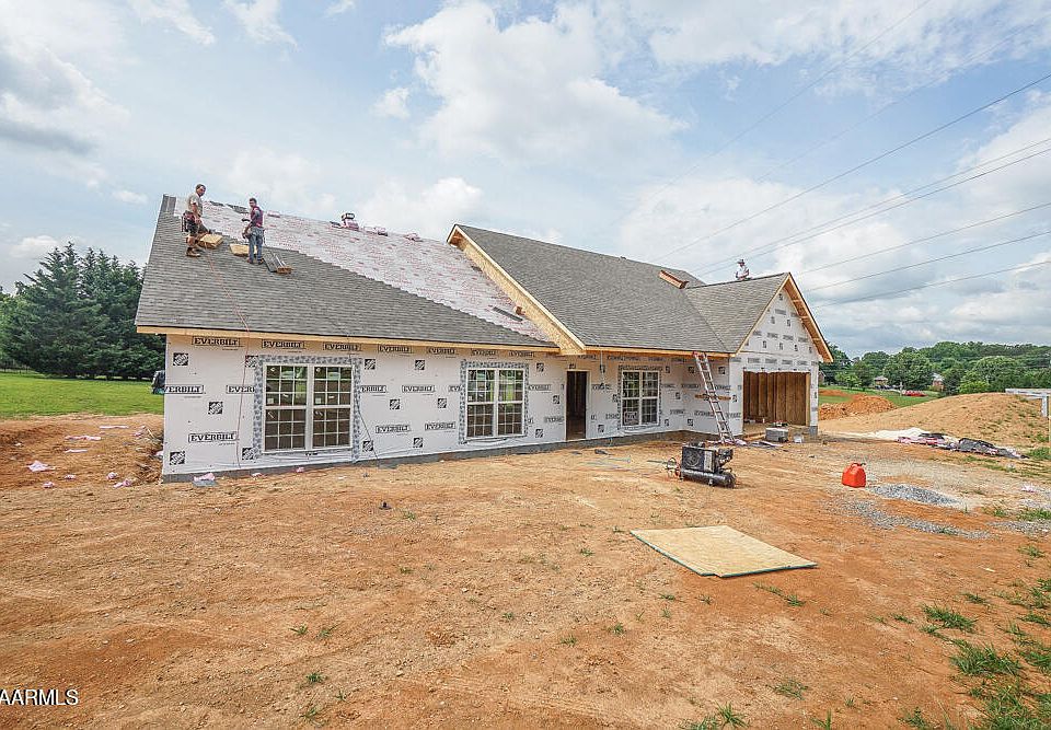1st image of 607 Bedford Ct