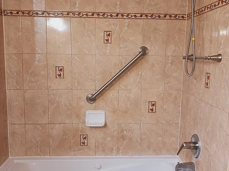 2603 Hamlin St NE — Photo 14