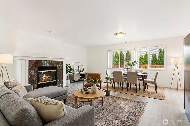 3rd image of 110 Ferndale Avenue SE