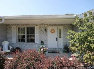 805 Amy Dr, Mahomet, IL