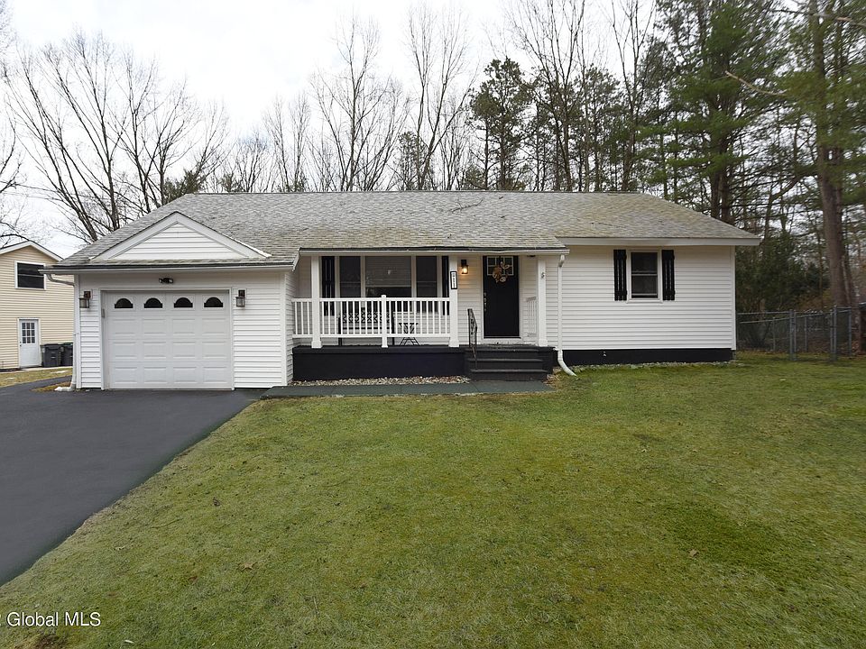 11 Briarwood Dr, Saratoga Springs, NY 12866 MLS