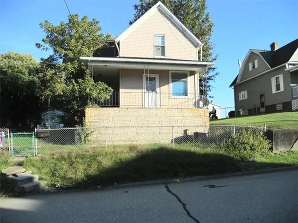 766 High St, California, PA 15419