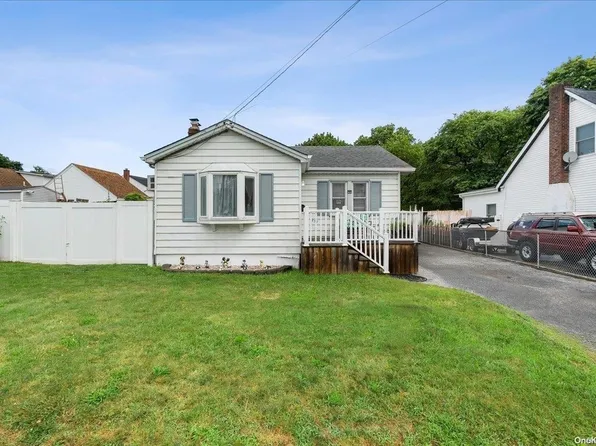 257 Old Farmingdale Road, West Babylon, NY 11704