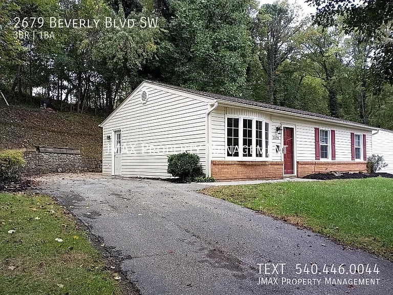 2679 Beverly Blvd SW — Photo 18