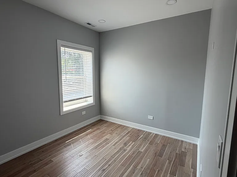 4815 N Drake Ave #1 — Photo 6