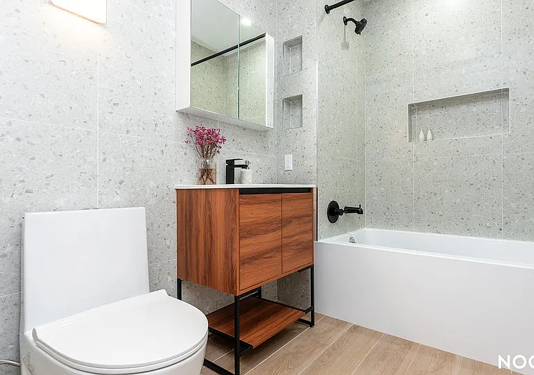 31-61 Vernon Blvd #7L — Photo 13