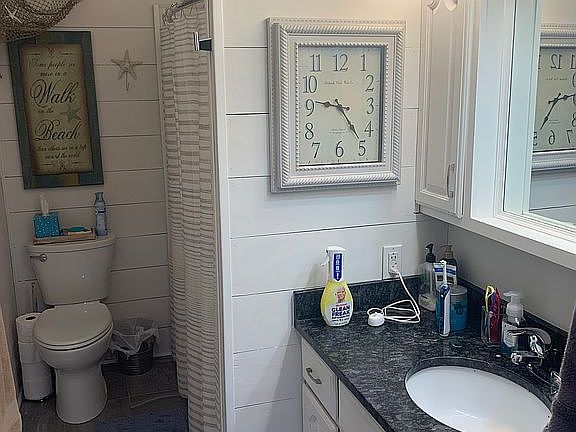 Master (attached) bath