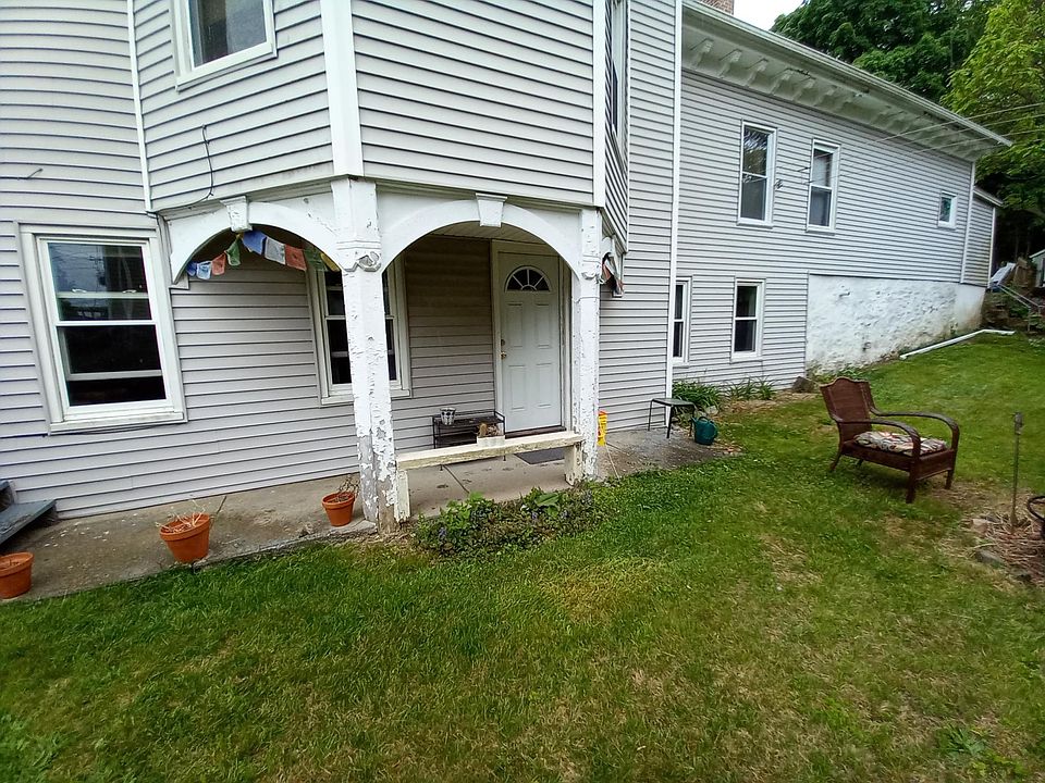 95 Cottage St C, Danielson, CT 06239 Zillow