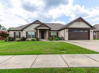 1720 Josh Dr, Conway, AR 72034