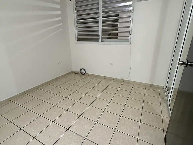 892 Calle Los Robles #M24 — Photo 15