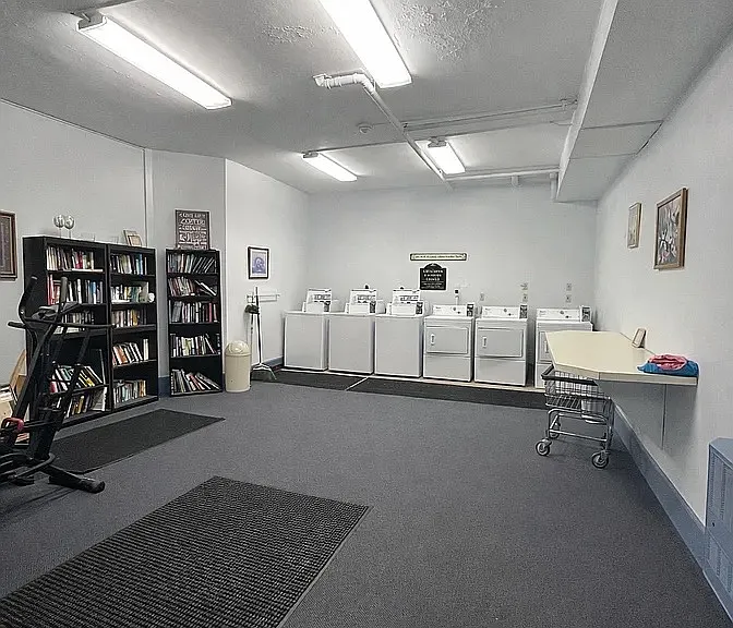 400 Vrooman Ave #302 — Photo 12