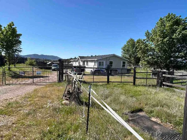 11820 Gate Ridge Dr, Hornbrook, CA 96044