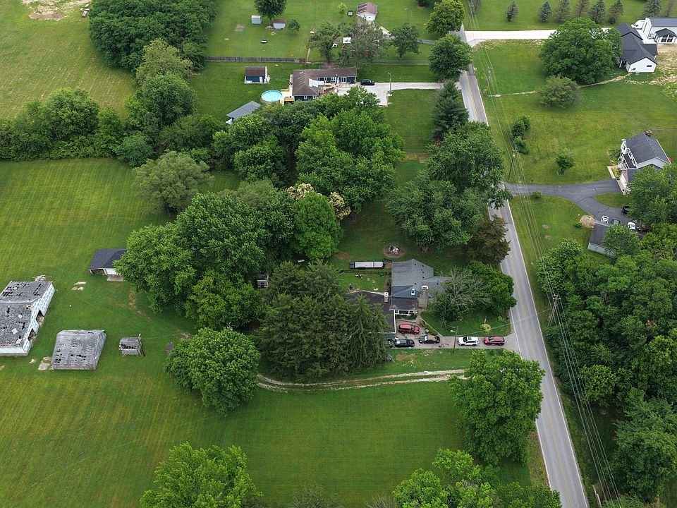 1st image of 5210 W Southport Rd