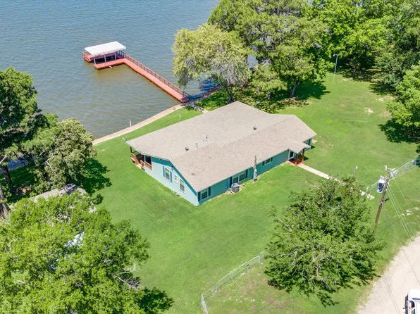 230 Sailfish Dr, Mabank, TX 75156
