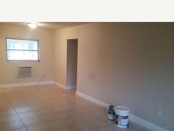 5th image of 234 Sidonia Ave