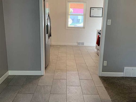 5th image of 3237 Idlewood St