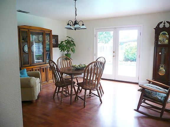 3rd image of 10205 N Garnet Ave