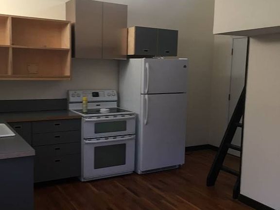 4th image of 47 Briar Ln