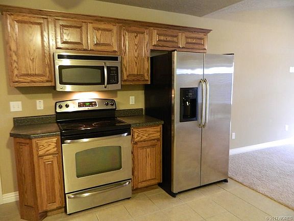 4th image of 570 W Keetoowah St
