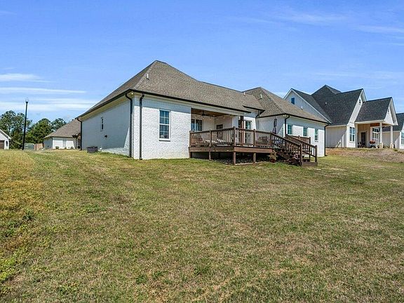 5th image of 206 Ridgeway Dr