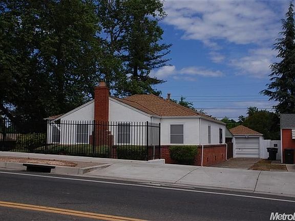 2nd image of 3 El Camino Ave