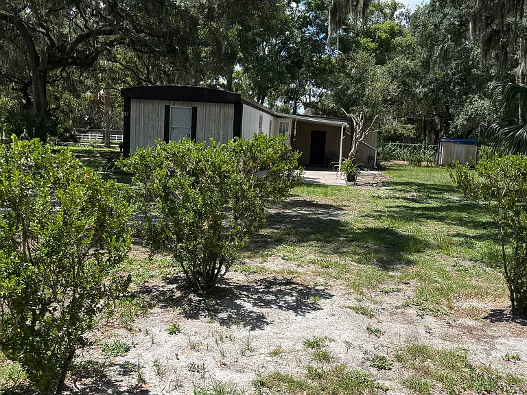 3101 Blount Rd #10 — Photo 37