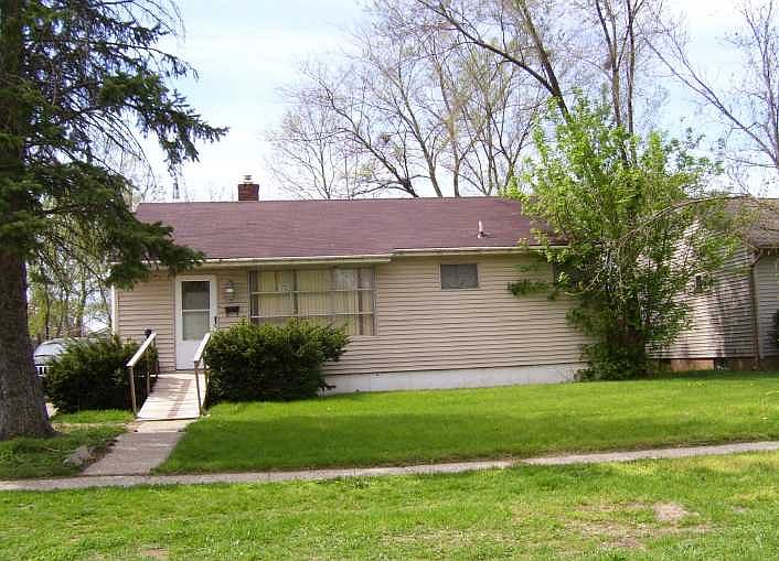 1st image of 1222 Clarita St