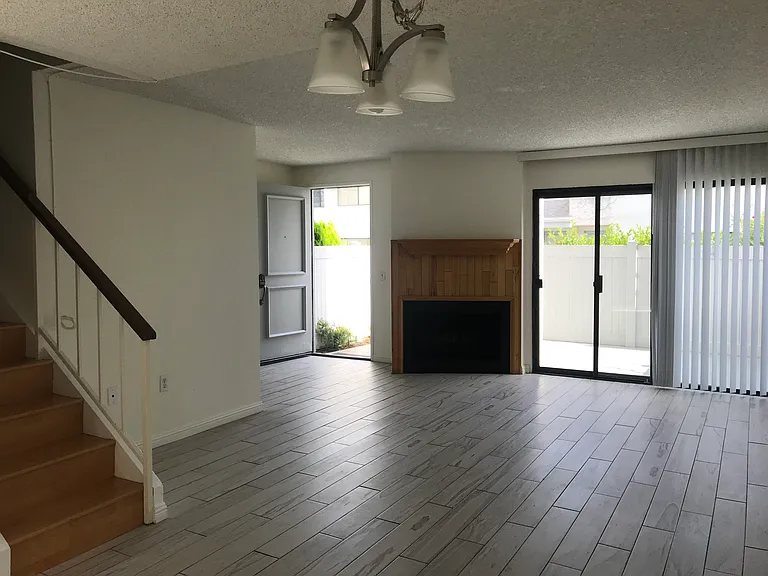 21901 Dupont St #22 — Photo 3