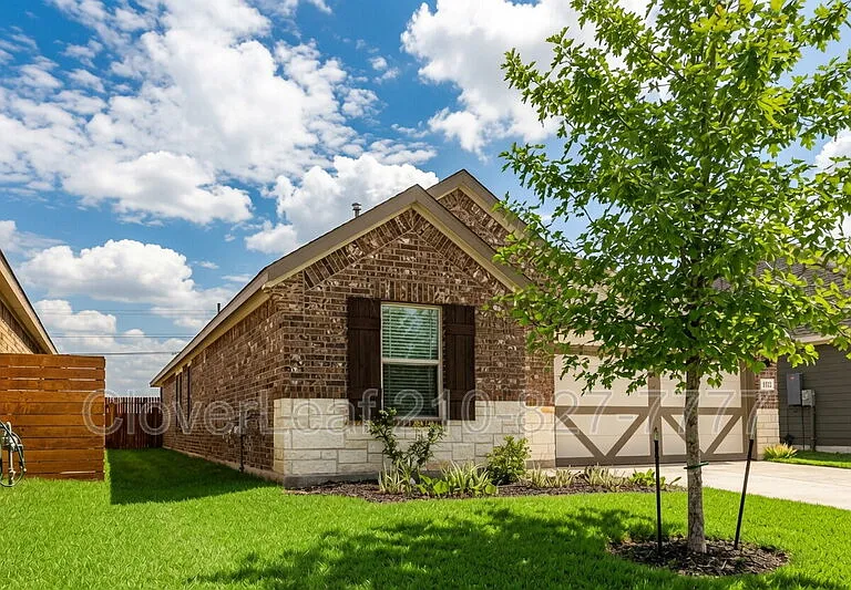 1322 Cool River Ct — Photo 3