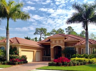 7864 Classics Dr, Naples, FL 34113