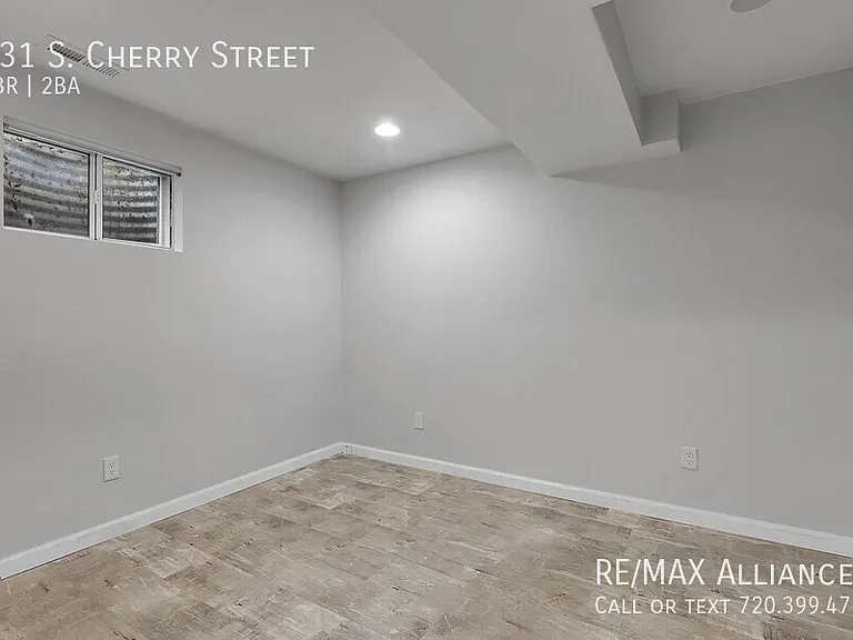 231 S Cherry St — Photo 27