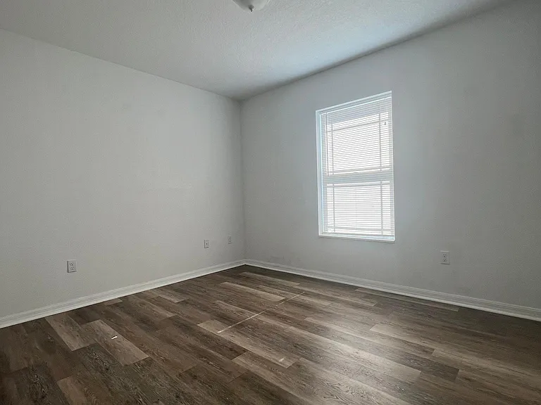 3288 NE Caitlin Ln — Photo 15