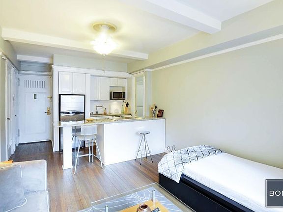 4th image of 25 Tudor City Pl APT 1608
