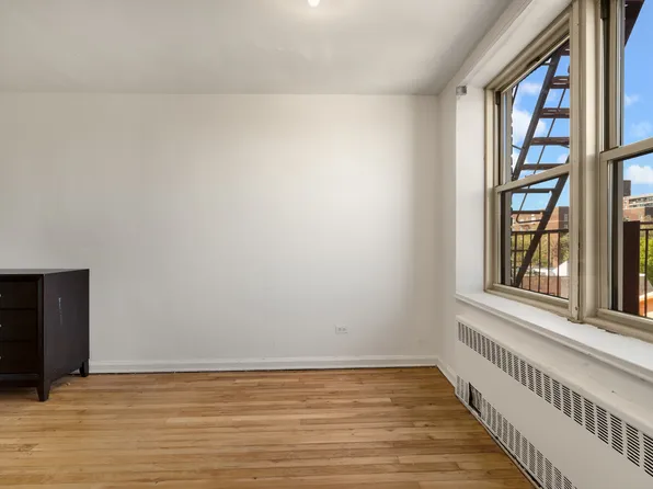 67-25 Clyde Street image 18 of 23