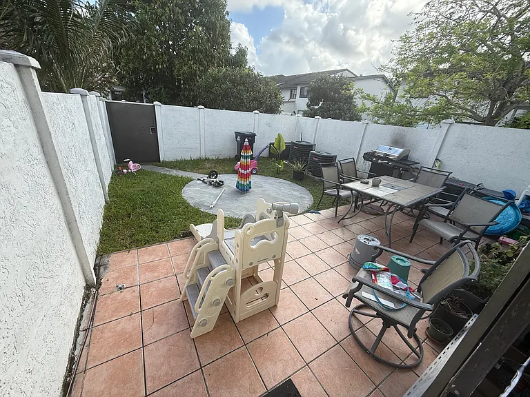 8745 SW 154th Circle Pl #6H — Photo 12