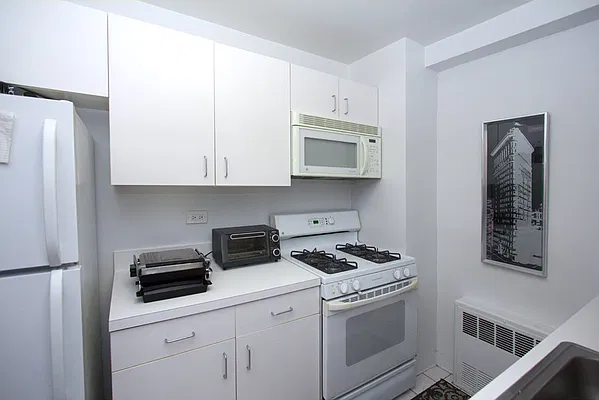 Rented by GoodRock Realty | media 3