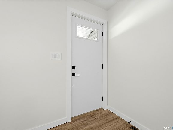 3rd image of 1736 Connaught Street