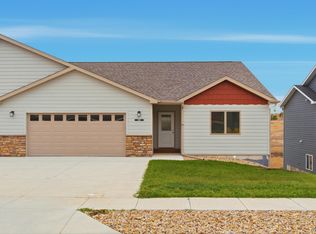 3051 Hoefer Ave, Rapid City, SD 57701