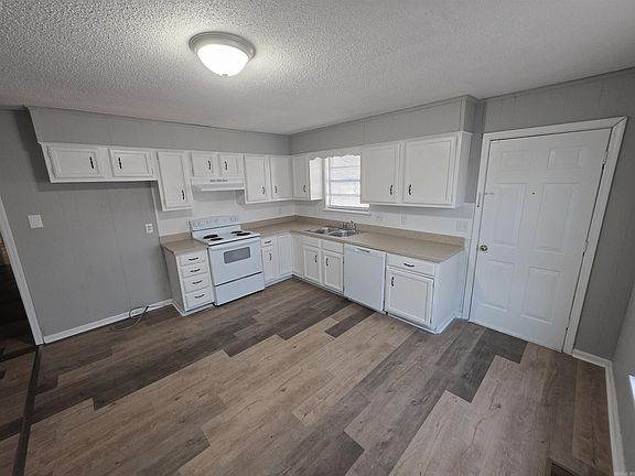 4th image of 617 Brierly Dr